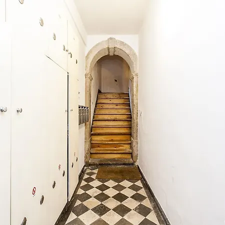 Praca Das Flores Apartment Lisbon